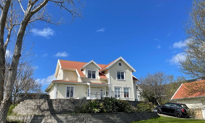 Vallda House | Idyllic Lerkil: Family-Friendly Retreat on the West Coast