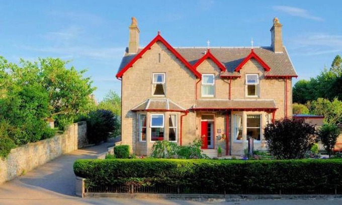 Elgin House | Exceptional West End Guest House: Rated 9.8 with Breakfast