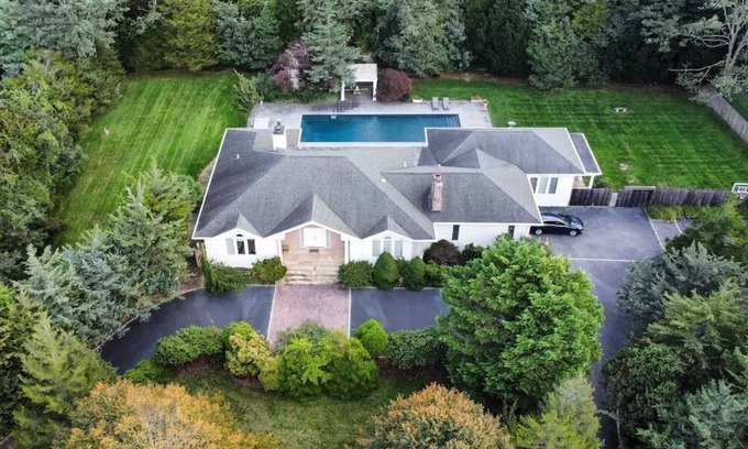 Westhampton Villa | Relaxing West Hamptons Zen Retreat with Private Pool & Spa