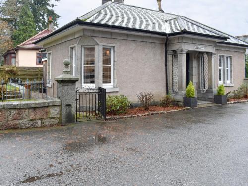 Banchory House | West Lodge: Pet-Friendly Retreat with 9.7/10 Guest Rating