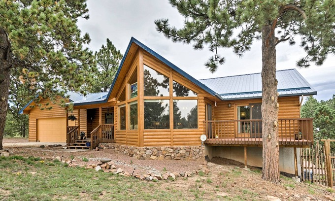 Westcliffe House | Unforgettable Westcliffe Retreat with Mountain Bikes & Spa