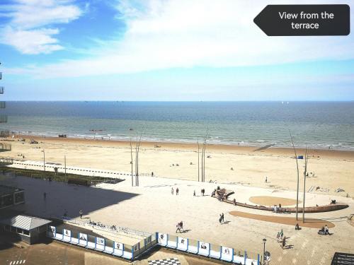 Westende Apartment | Westeinders Sea View: Oceanfront Bliss with Top Ratings