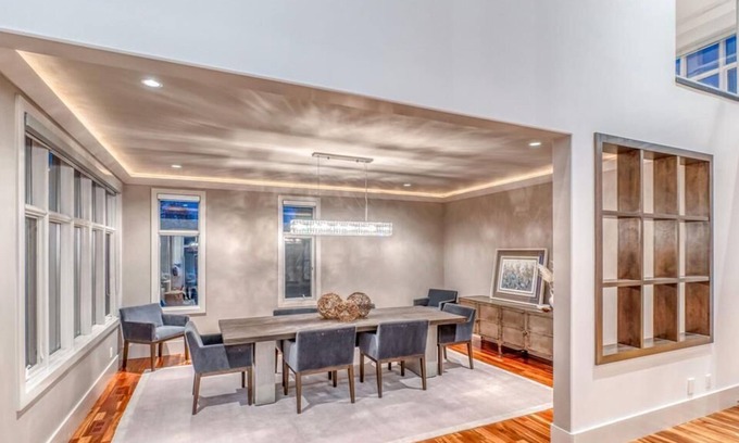 Calgary House | Western View in Elbow Valley... Make it Your Hot Tub Time Machine! :)