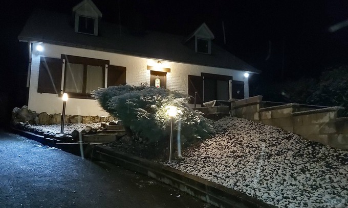 Bohon House | Discover Forest Retreat: Pet Friendly with Spa & Hot Tub