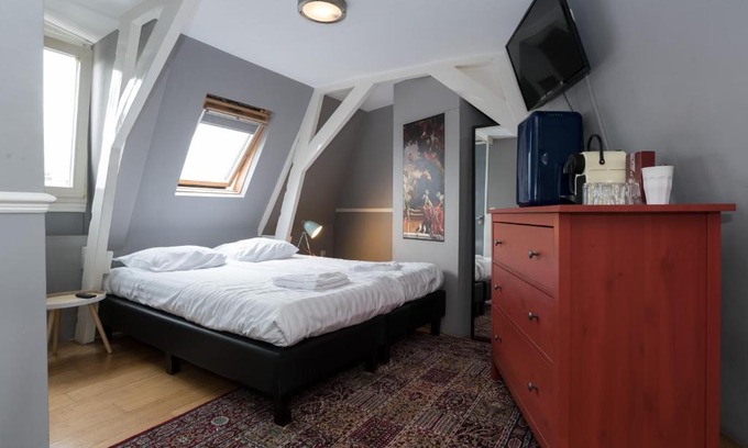 Staatsliedenbuurt Bed & Breakfast | Discover Westerpark Suites: Budget-Friendly Getaway