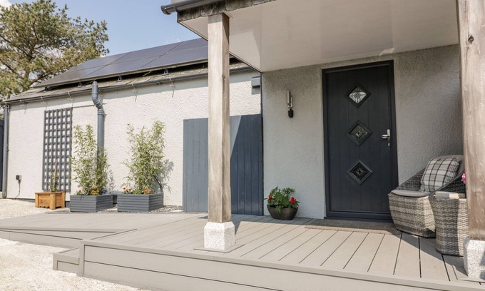 Launceston Cottage | Experience WESTFIELDS with Garden and Breakfast in Launceston