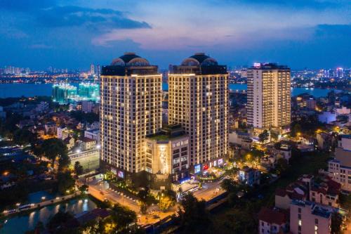 Quang An Apartment | Cozy Westlake Homestay Hanoi with Pool and Spa Access