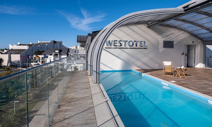 Le Pouliguen Hotel | Elegant Westotel Le Pouliguen: 4-Star Spa & Pool Retreat