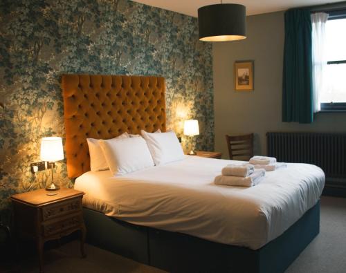 Crystal Palace Hotel | Discover Westow House: Pet-Friendly & Family Atmosphere