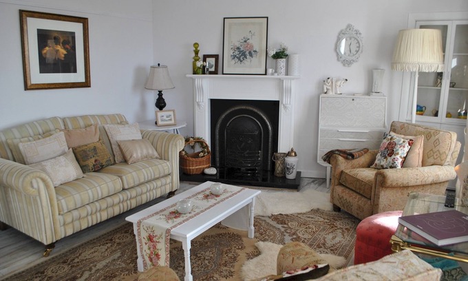 Pittenweem House | Waterfront Haven at Westshore House in Fife, Pet-Friendly