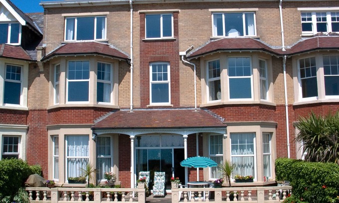 Weymouth Cottage | Pet-Friendly Weymouth Bay Apartment with Scenic Garden
