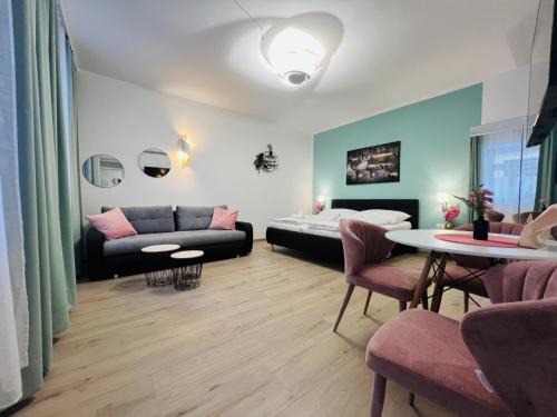 Funfhaus Apartment | Modern WF-Apartment in Trendy Westbahnhof - Guest Rated 9.1