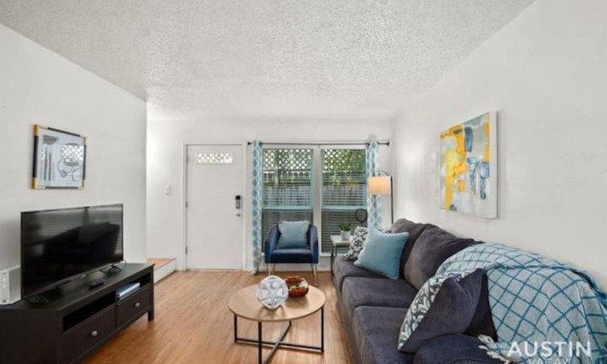 Clarksville Apartment | Relaxing Clarksville Townhome with Pet-Friendly Amenities