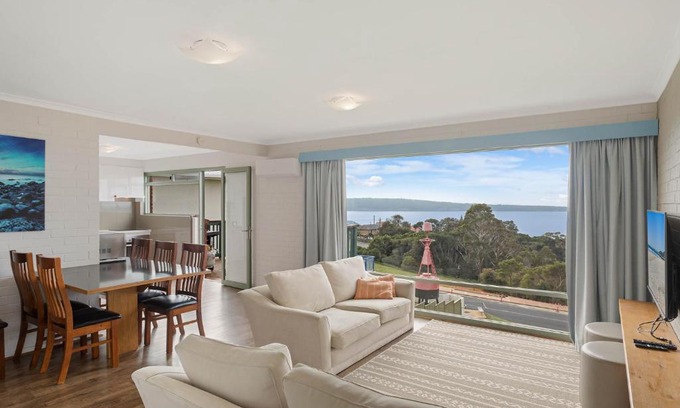 Eden Apartment | Family-Friendly Getaway at Whalevue - Unit 2, 4 Star Rated