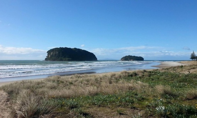 Whangamata House | Family-Friendly Whangamata Retreat with Oceanfront Views