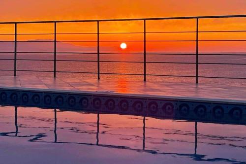 Stavros Villa | Incredible Ocean View Villa with Pool & 10/10 Guest Rating