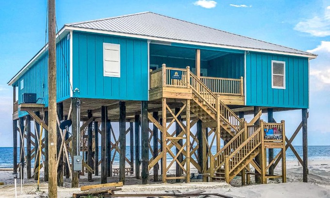 Dauphin Island House | Unforgettable Oceanfront Retreat for Everyone's Needs