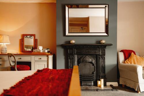 Burgh Saint Peter Hotel | Inviting Stay at Wheatacre White Lion with Breakfast Included