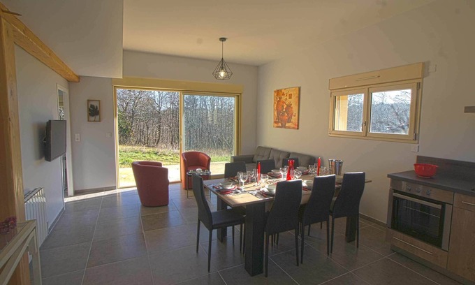 Lavaur House | Accessible Gîte with Pool, Ocean View & Perfect 10 Rating
