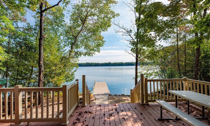 Lakewood Cabin | Seaside Escape at Wheeler Lakehouse - Sleeps 10, Pool & More