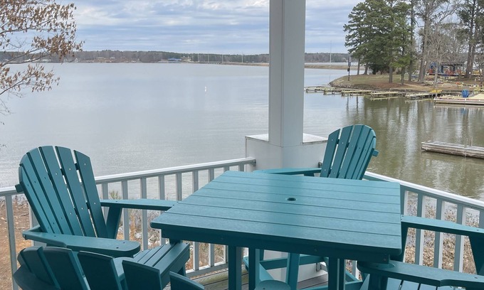 Eatons Crossing House | Unbeatable Location at Perched at the Pointe - Rated 10/10