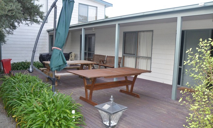 Venus Bay House | Spacious Oceanfront Retreat with Spa and Pool Access