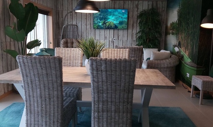 Barra Apartment | Serene Wherry Green Guest House with Oceanfront Views