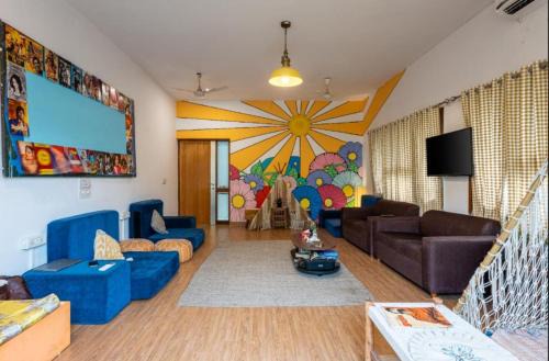 Kailash Colony Hotel | Whiite Panda - Backpacker Hostel in Delhi Greater Kailash