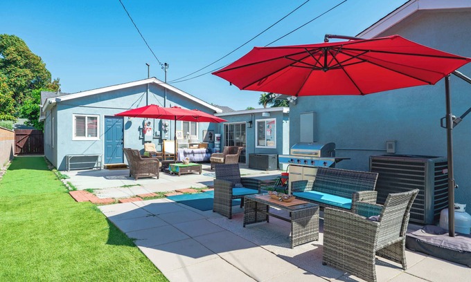 Westmont House | Whimsical Family Stay, 10 Min Walk to PV Hospital