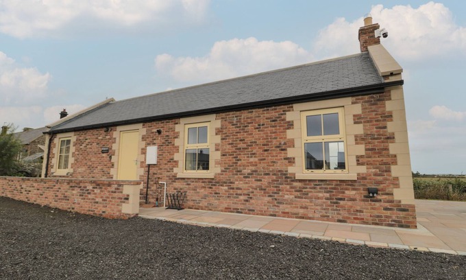Embleton Cottage | Relax by the Pool at Whinny Cottage in Embleton