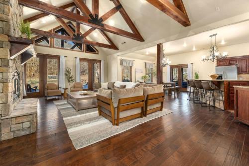 Springdale House | Whispering Brook