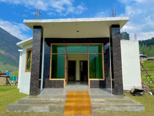 Azad Kashmir Resort | Whispering pine cottage battakundi