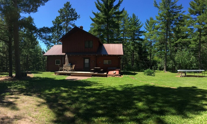 Trout Creek House | Whispering Pines: Pet-Friendly Retreat Near Scenic Trails