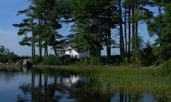 Damariscotta Cottage | Tranquil Whispering Pines Cottage with Lake and Ocean Views