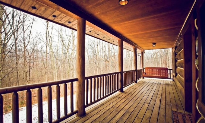 Luray Cabin | Family-Friendly Getaway at Whispering Pines Cabin
