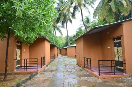 Kamalapur Resort | Whispering Rocks Jungle Resort