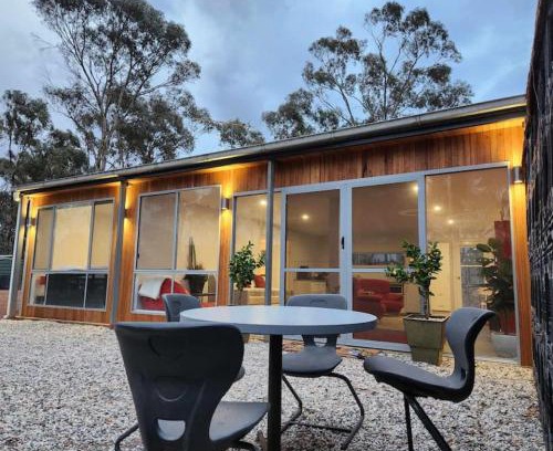 Maryborough Apartment | Escape to Whispering Woods Amore - Pet Friendly Retreat