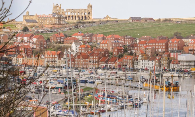 Whitby Cottage | Seaside Serenity at Whitby Harbour Retreat with Ocean Views