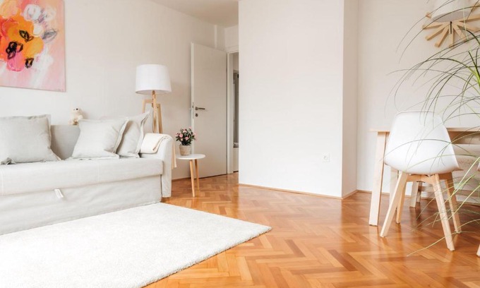Ljubljana Apartment | Impressive White Apartment with Free Parking & Top Reviews