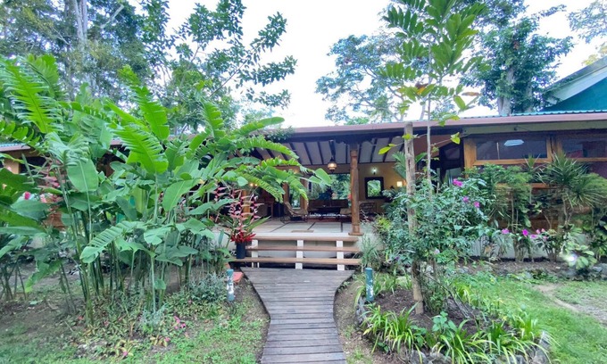Cahuita Villa | Discover Jungle Villa: Poolside Retreat Near Cahuita Park