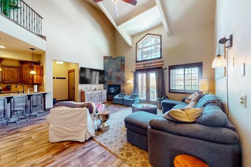 Brian Head House | Unforgettable Stay at White Bear #B11 - Rated 10/10!