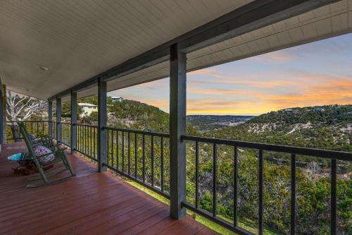 Wimberley House | Exceptional White Buffalo Guest House - Family Friendly Retreat