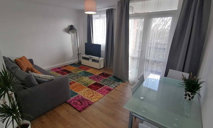 White City Apartment | White City Apartment: Ideal London Retreat for Families