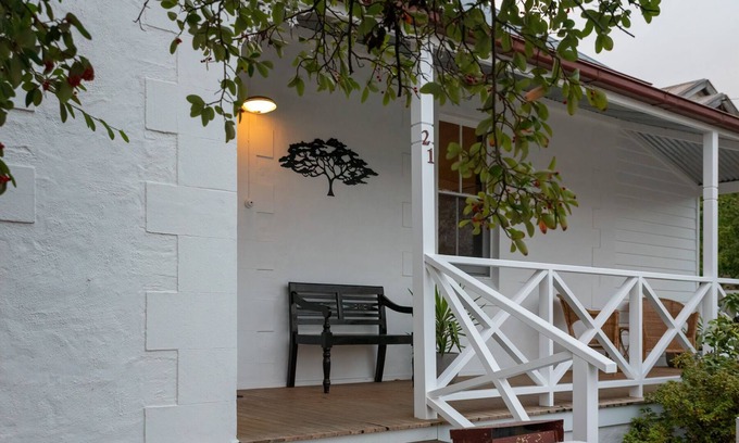 Rylstone House | Discover White Corner Cottage: Heritage Home with Top Amenities