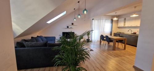 Sector 6 Apartment | White Flat - SkyView Duplex