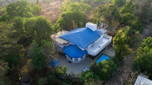 Kune Village Villa | Experience Comfort at White Horse: Pet-Friendly Retreat