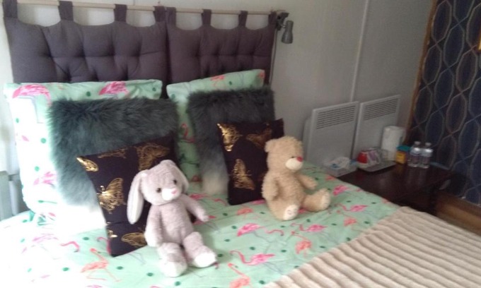 Saint-Germier Bed & Breakfast | Cozy White House Hotel - Guest Rated 8.1/10 Quality Stay