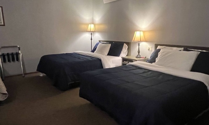 White Lake Cabin | Family-Friendly White Lake Lodge - Cozy Room for 4