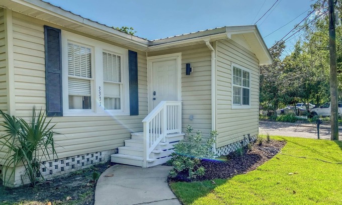 Gulfport House | White Lotus: Relaxing Oceanfront Stay with Amazing Amenities
