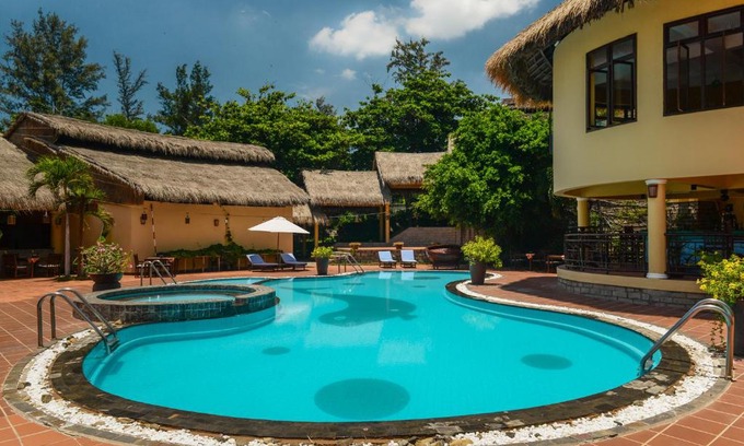 Phu Hai Beach Resort | Relax at White Sand Resort Mui Ne with Oceanfront Views